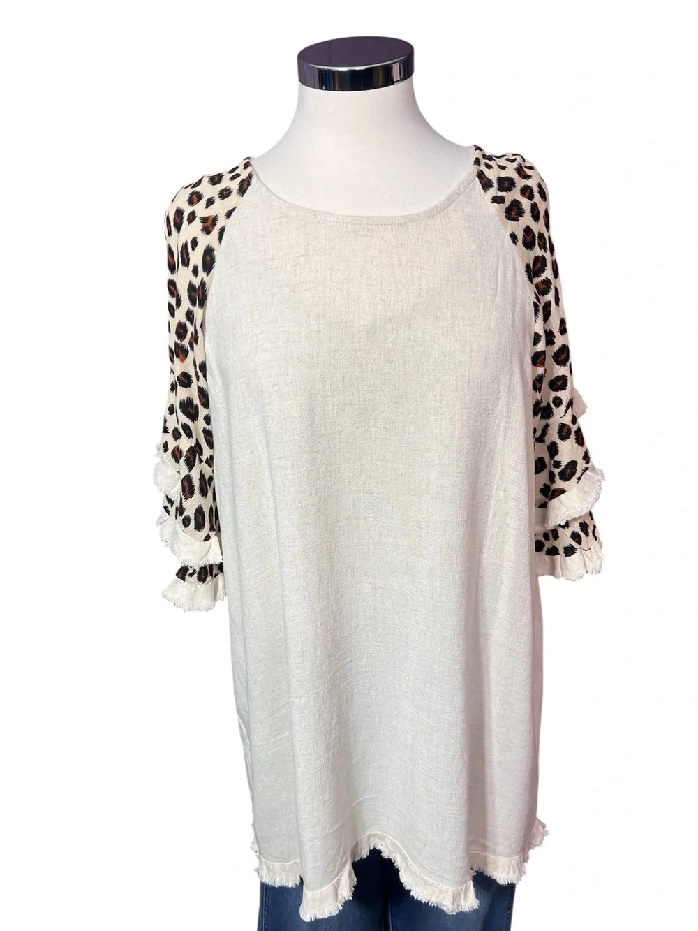 Umgee Cotton Beige Leopard Sleeve Top - Picture 1 of 9